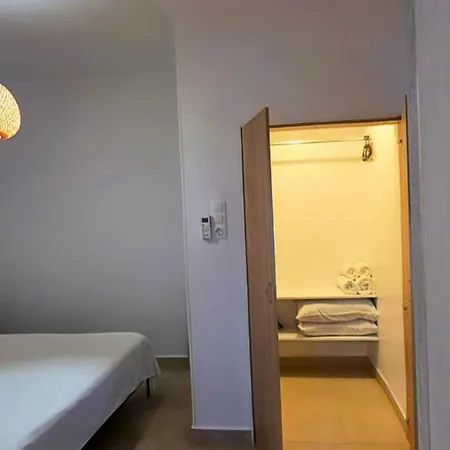 Angie's House * Βόλος