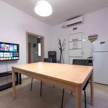 Angie's House Διαμέρισμα *